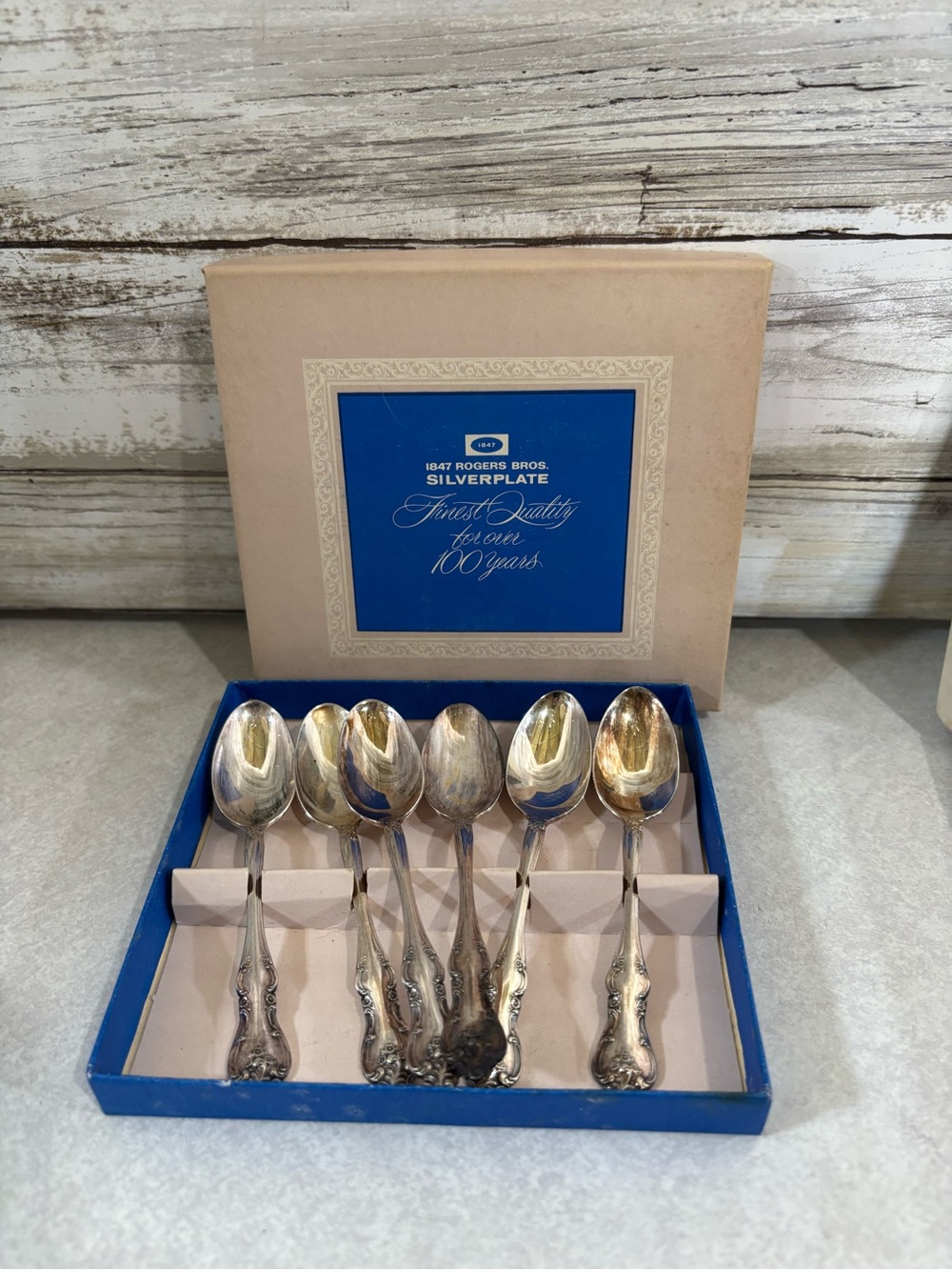 Set of 6 vintage 60s 1847 Roger’s Bros. small  silverware spoons